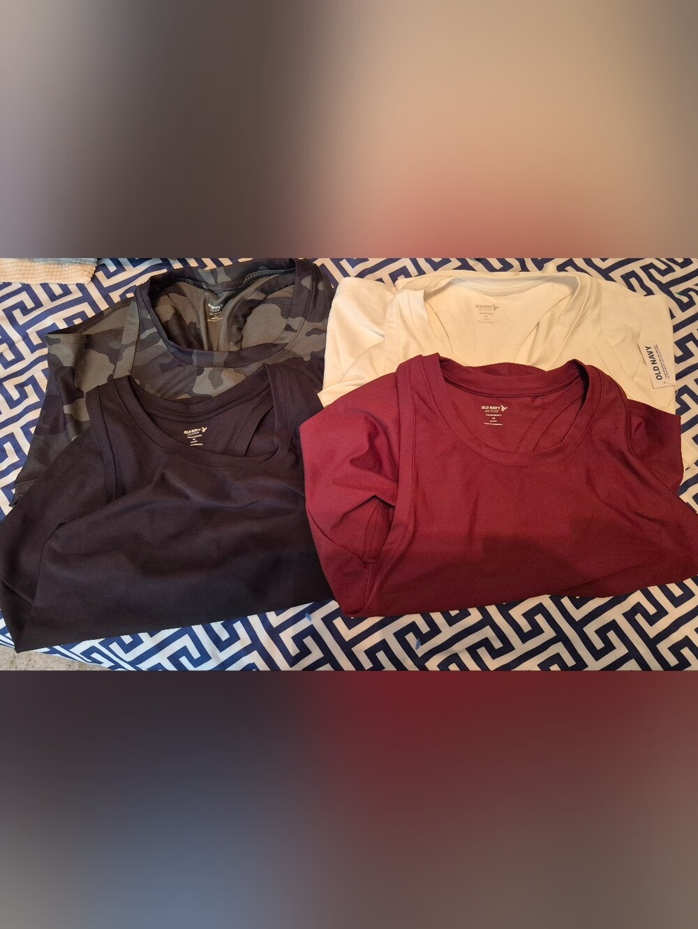 Old Navy Active Powersoft Tanks Burgundy, Black, White,green Camo 2x NWT